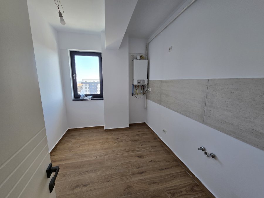3 camere decomandat,. intabulat, Galata 