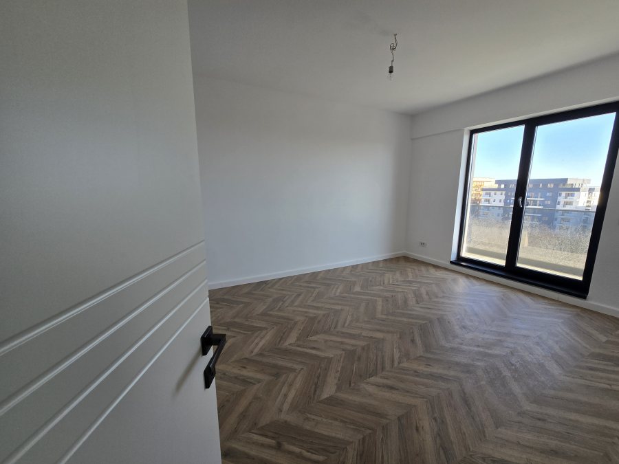 3 camere decomandat,. intabulat, Galata 