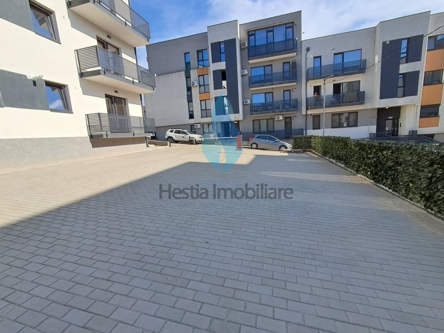 Apartament cu trei camere,zona capat Pacurari,la mica distanta de Kaufland.
