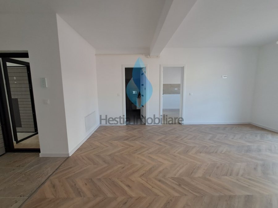 Apartament cu trei camere,zona capat Pacurari,la mica distanta de Kaufland.