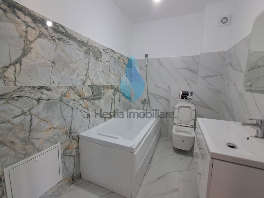 Apartament cu trei camere,zona capat Pacurari,la mica distanta de Kaufland.