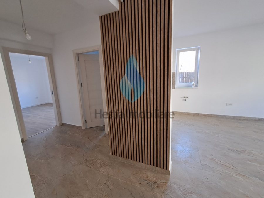 Apartament cu trei camere, 77mp, Valea Lupului.