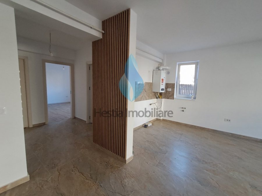 Apartament cu trei camere, 77mp, Valea Lupului.