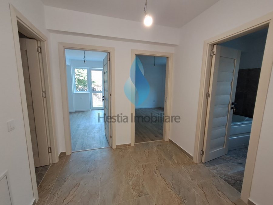 Apartament cu trei camere, 77mp, Valea Lupului.