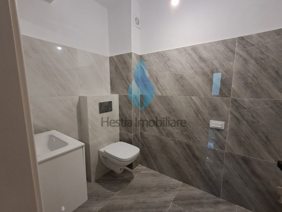 Apartament cu trei camere, 77mp, Valea Lupului.