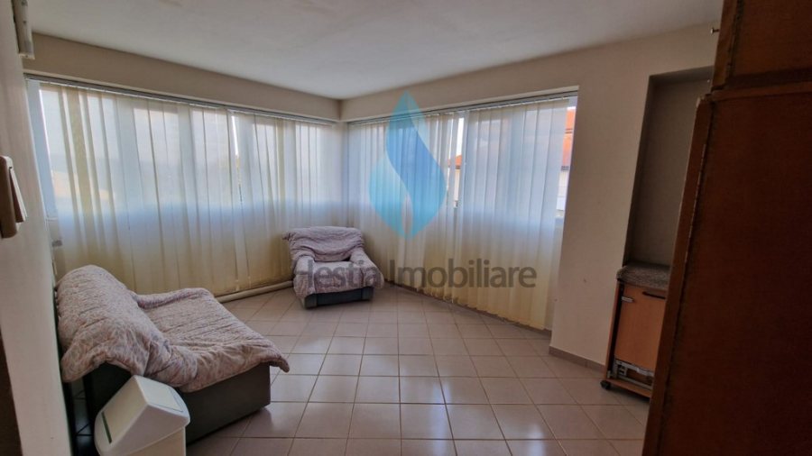 Inchiriere vila cu 1250mp teren si patru camere, Bucium-Plopii fara Sot.