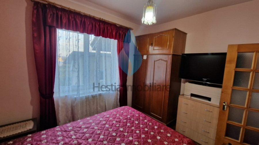 Inchiriere vila cu 1250mp teren si patru camere, Bucium-Plopii fara Sot.