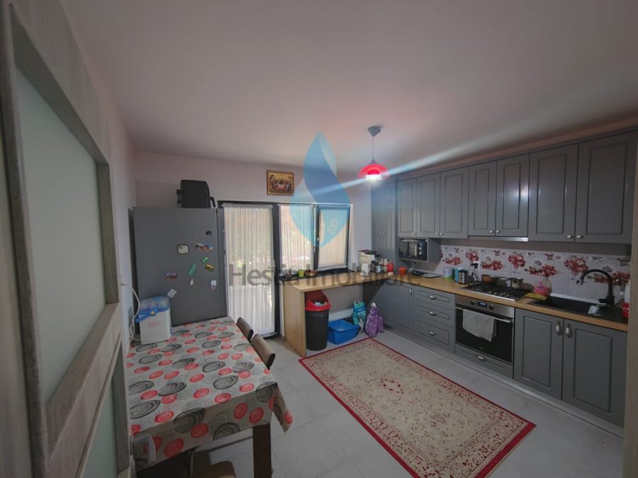 Vila P+E cu patru camere, Barnova-Iasi.