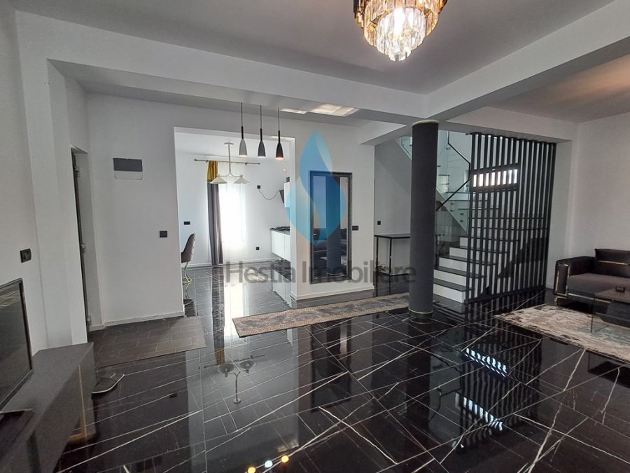 Vila individuala, eleganta, P+M, Bucium-Lidl(spate).