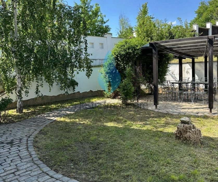 Vila eleganta cu 1000mp teren, Bucium-Iasi.