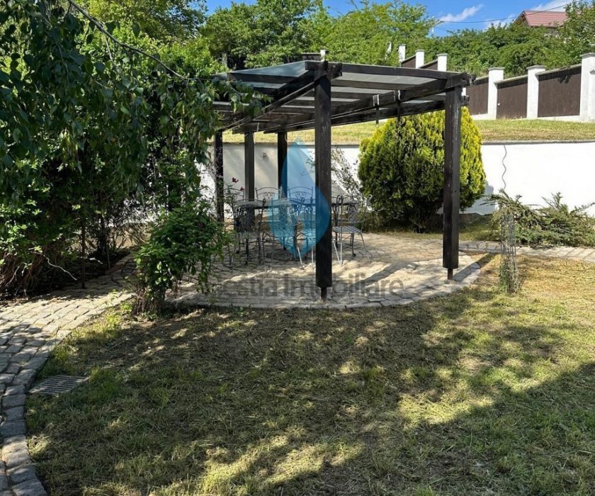 Vila eleganta cu 1000mp teren, Bucium-Iasi.