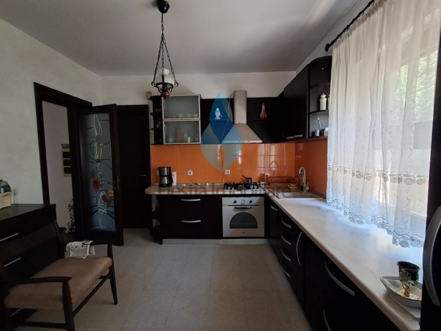 Vila individuala,D+P+M, Bucium-Lidl(spate).