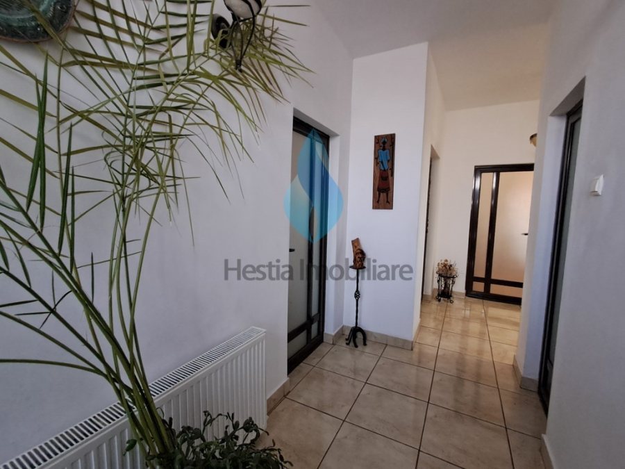 Vila eleganta P+E+M si 1000mp teren, Bucium-Iasi.