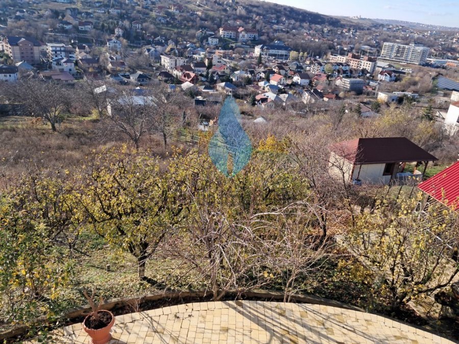 Vila eleganta P+E+M si 1000mp teren, Bucium-Iasi.