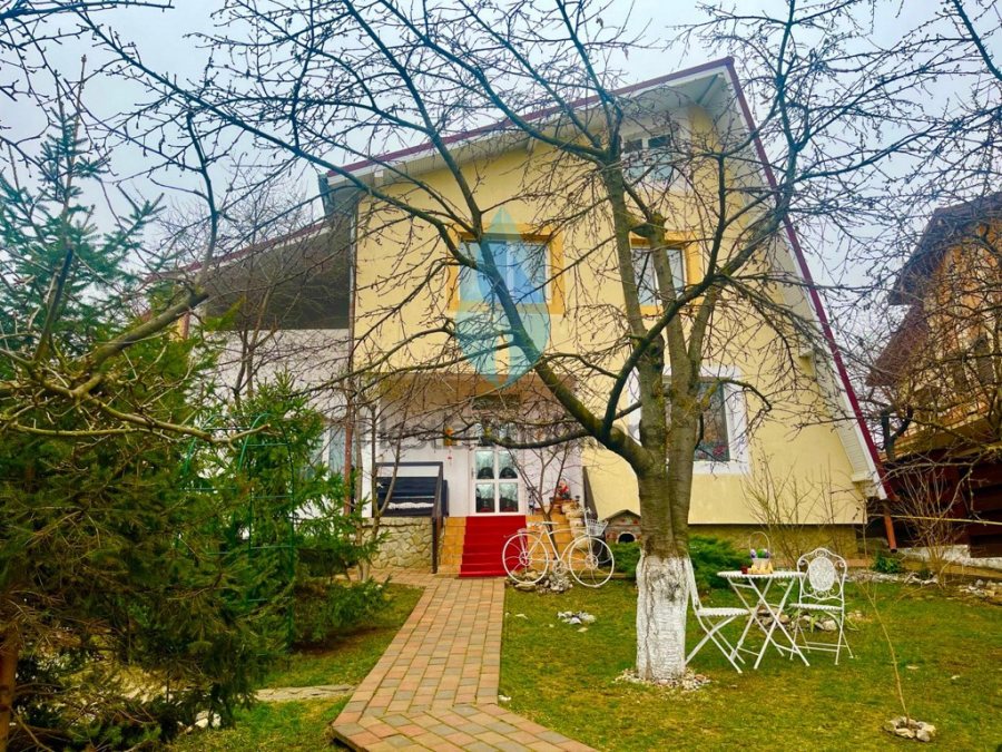 Vila eleganta P+E+M si 550mp teren, Bucium-Iasi.