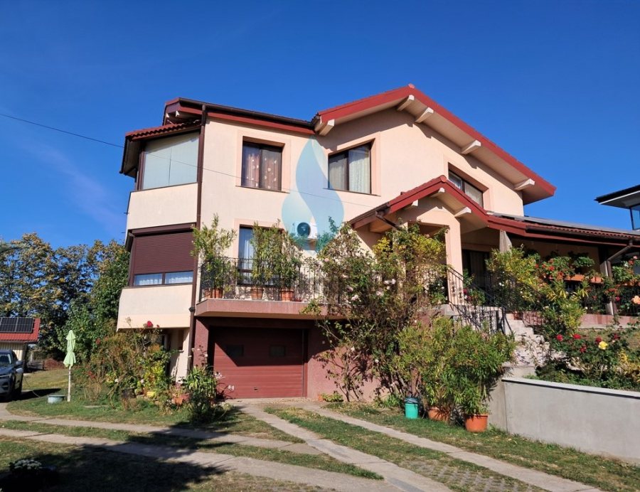 Proprietate cu panorama deosebita, Bucium-Iasi.