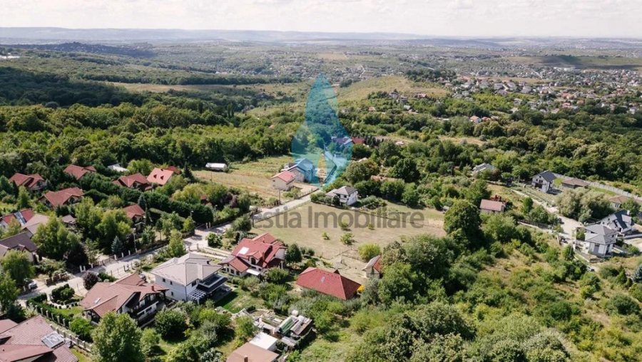 Proprietate cu panorama deosebita, Bucium-Iasi.