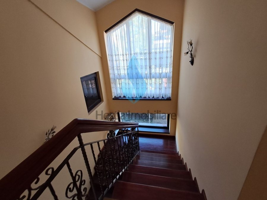 Proprietate cu panorama deosebita, Bucium-Iasi.