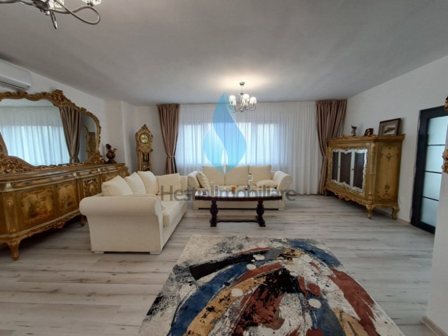 Vila eleganta D+P+E, zona Viticultori-Iasi.