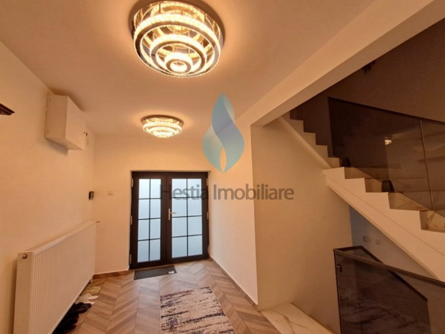 Vila eleganta D+P+E, zona Viticultori-Iasi.