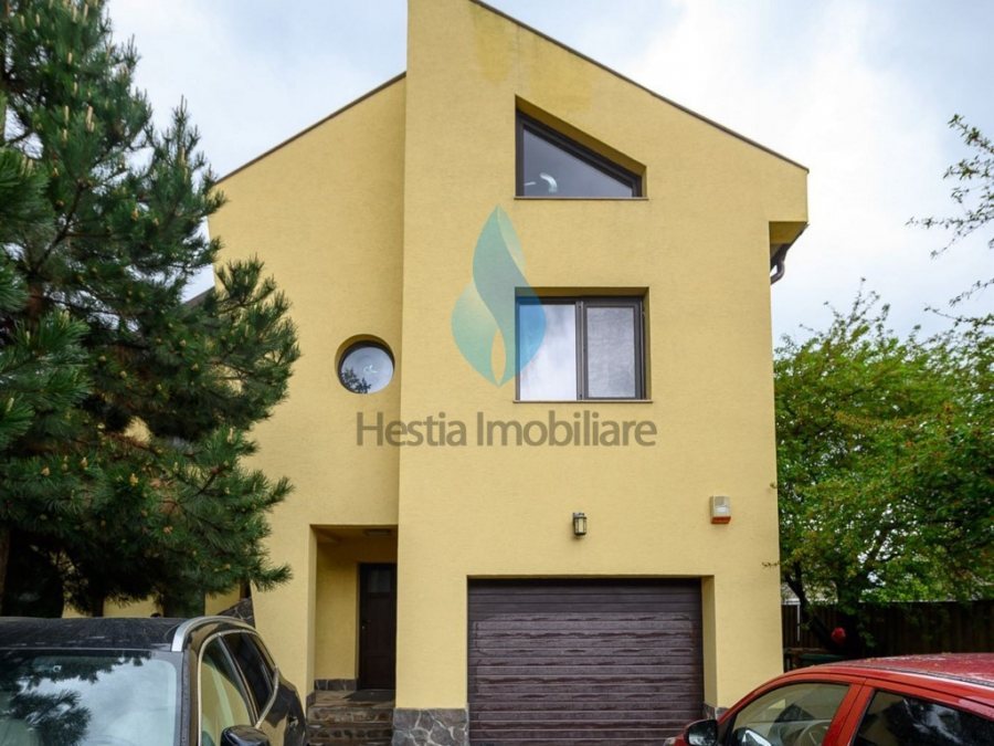 Vila eleganta P+E+M, cinci camere, Galata-Iasi.