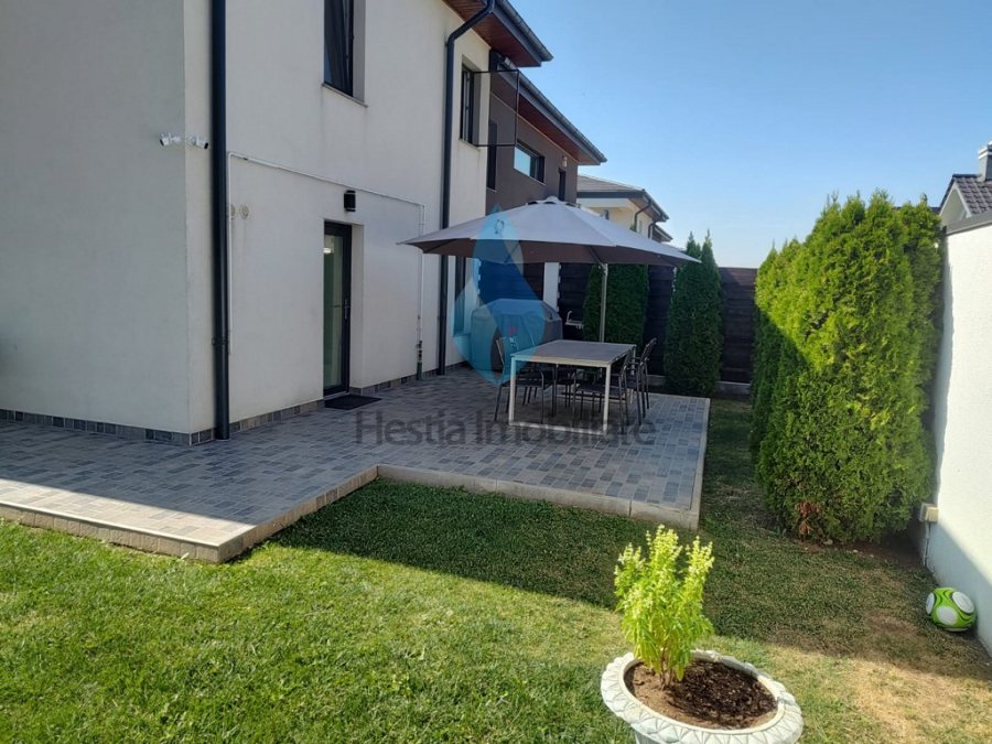 Vila tip duplex P+E,amenajari moderne, Miroslava-Iasi.