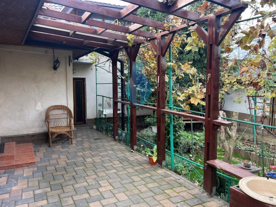Casa de vanzare, Podul de Fier-Moara de Vant.