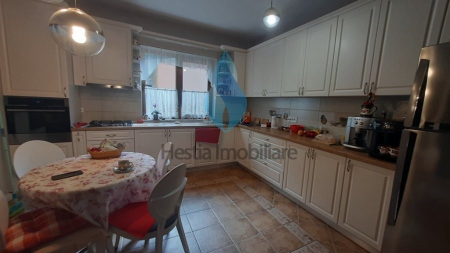 Vila eleganta, cinci camere, Tatarasi-Iasi.