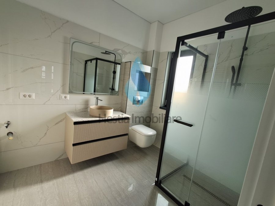 Vila eleganta, P+E+Pod, Popas Pacurari-V.Lupului.