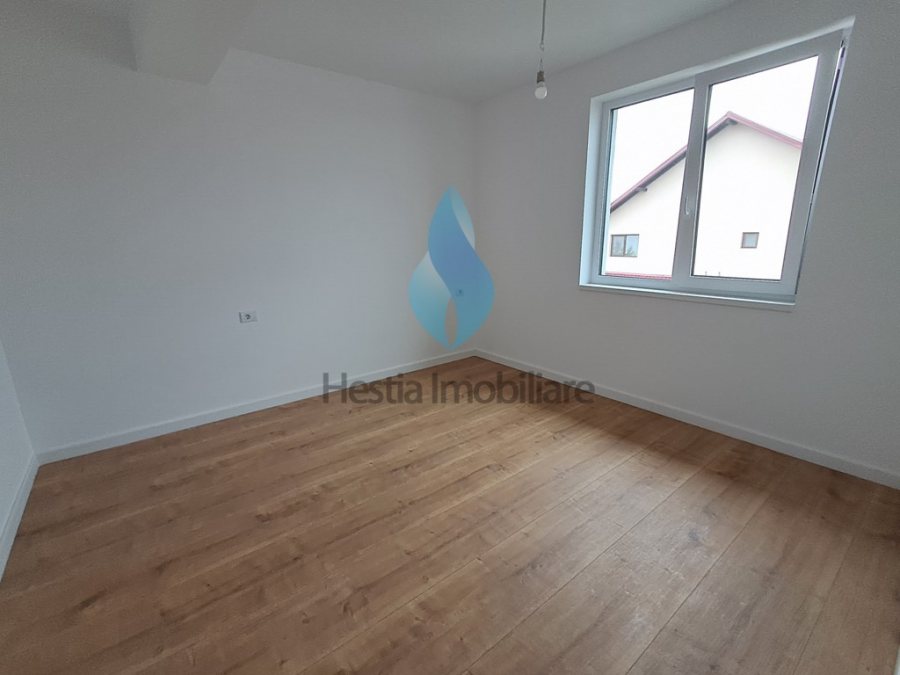 Vila tip insiruite, patru camere, Valea Lupului.