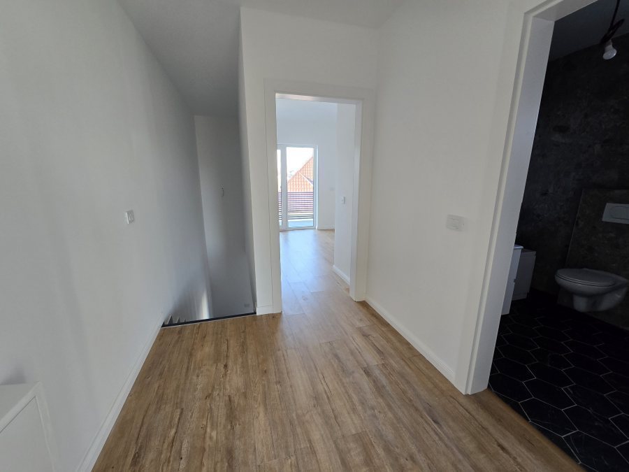 Case înșiruite Vișan, 3 camere