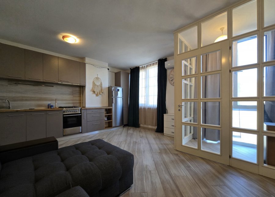 Garsoniera de închiriat 