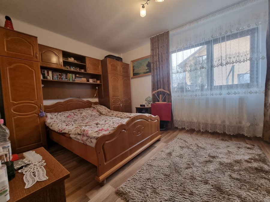 Letcani, casa P+M, din caramida