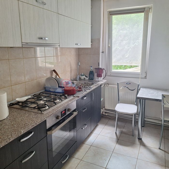 Podu Ros, apartament 2 camere decomandat, cu CT
