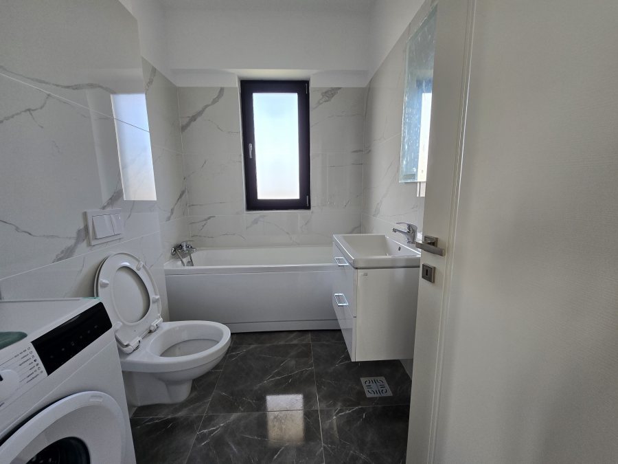 Prima închiriere- apartament + parcare Sivco Residence 