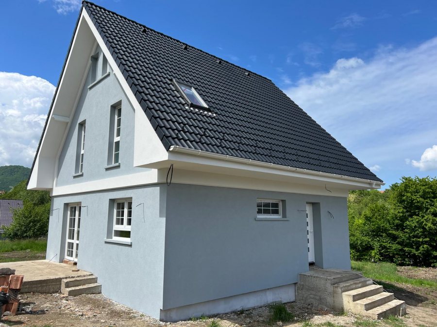 RO/EN/D Casa 5 camere, 135 mp, 2 bai, teren 1.000 mp, Cisnadie