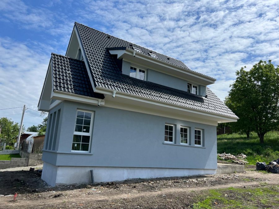 RO/EN/D Casa 5 camere, 135 mp, 2 bai, teren 1.000 mp, Cisnadie