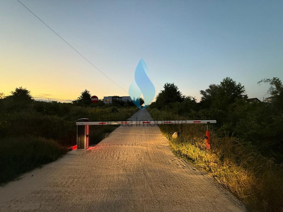 671mp teren intravilan cu PUZ,Viticultori-Pacurari.