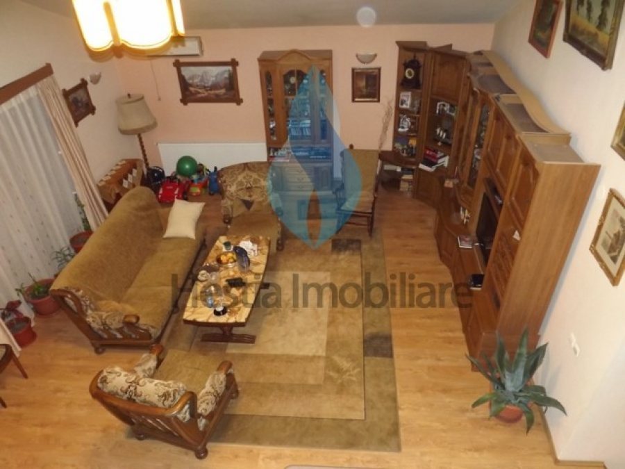 Vila cu 5 camere, 800mp teren, Iasi-Bucium.