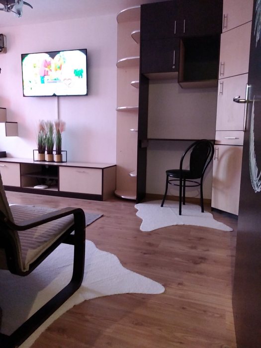 Proprietar, inchiriez apartament doua camere