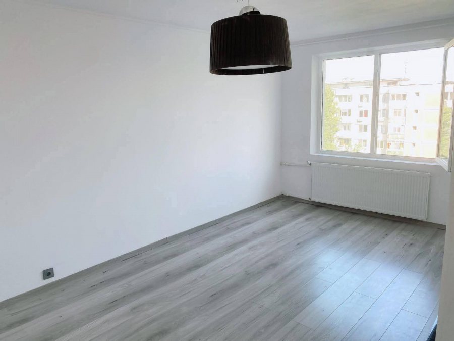 Vând apartament Bucuresti