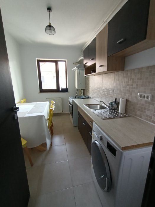Proprietar ofer spre vanzare apartament 3 camere