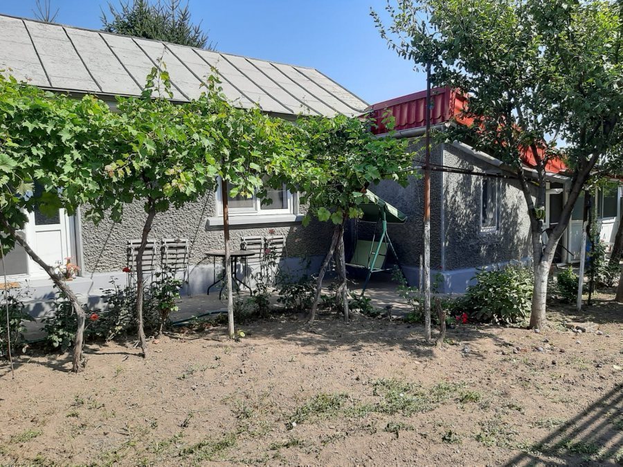 CASA DE VINZARE PARC CAROL (CFR)