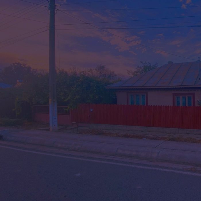 Casă 🏡 de vânzare și terenul aferent intravilan într-o zonă liniștită, plăcută a orașului TECUCI.