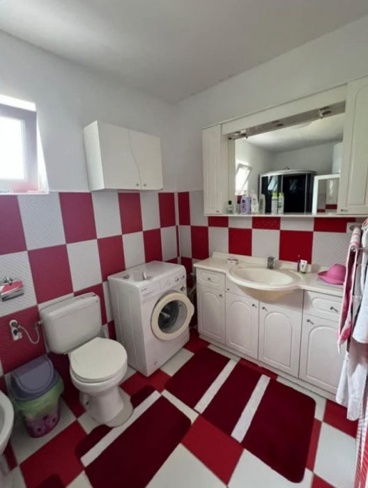 Imobil cu curte, în TECUCI !