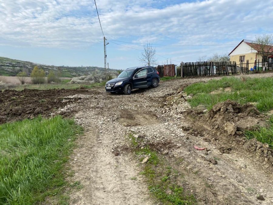 Loturi Teren Intravilan Bârnova - Cercu ( la 3 km Lidl Vișoianu )